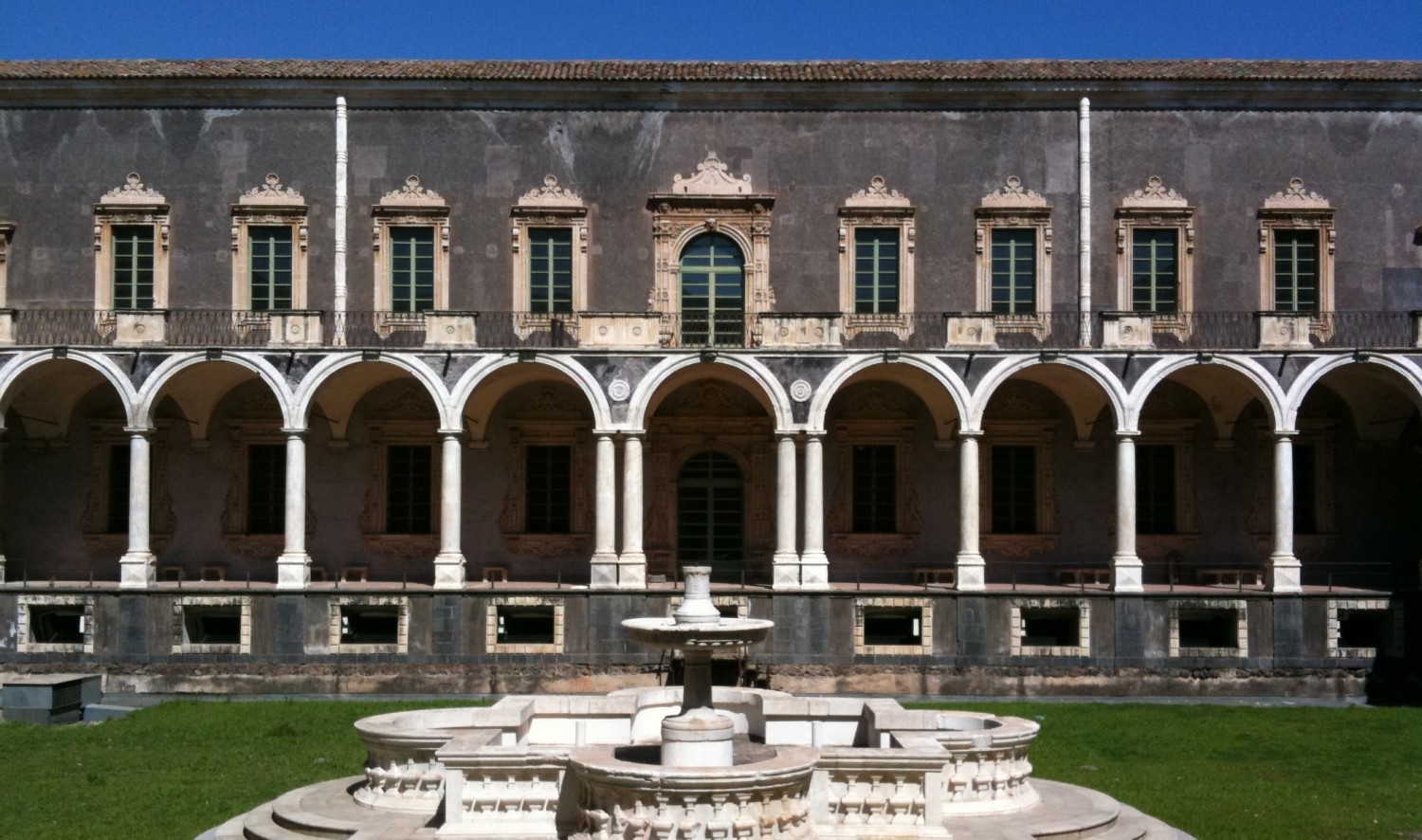 Università di Catania: Dipartimento di Scienze Umanistiche